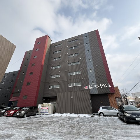 第１０ハトヤビルの外観