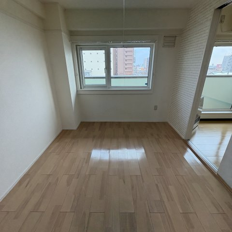 第１０ハトヤビルの洋室