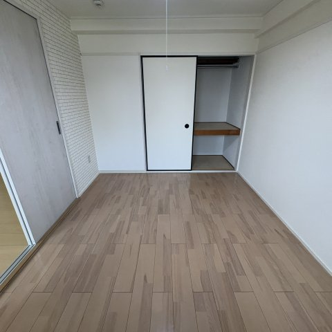 第１０ハトヤビルの洋室