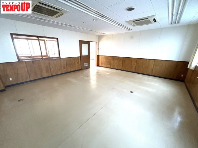 天白区池場１丁目貸店舗のロビー