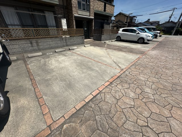 アピアス姫路の駐車場