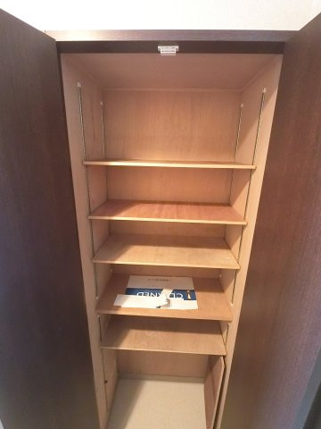 ヴィラ　クロシェットの収納