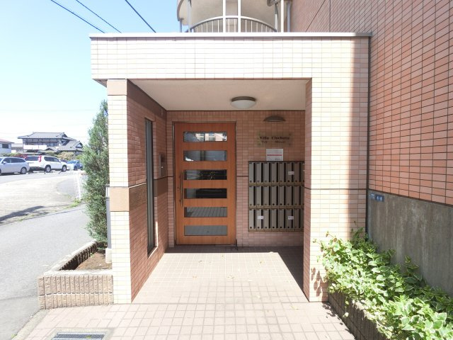 ヴィラ　クロシェットのエントランス