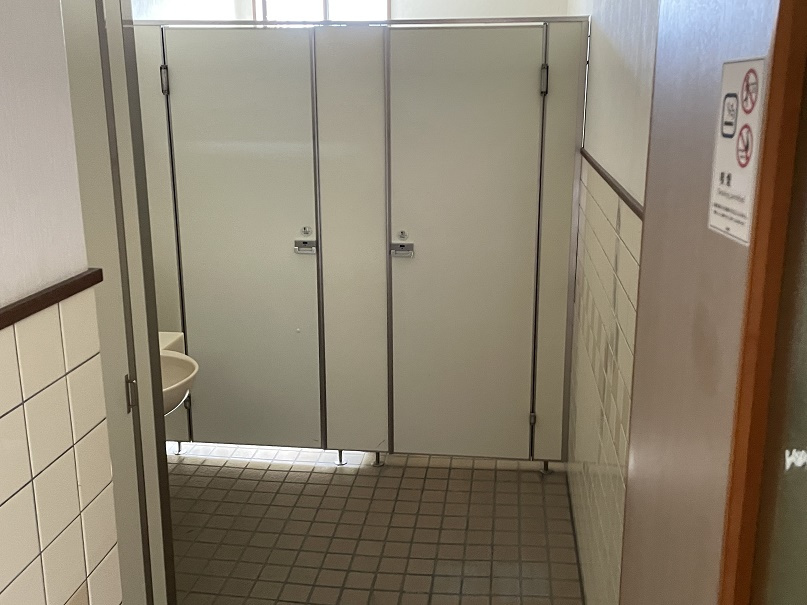 料理店舗のトイレ|コンパクトで使いやすいトイレです