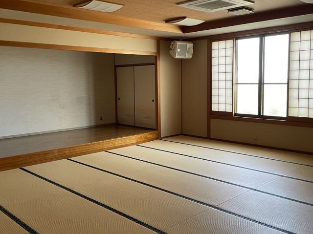 料理店舗の和室|明るい和室です