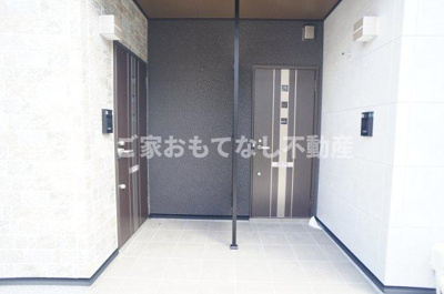 【エントランス】 | シャインプレイス