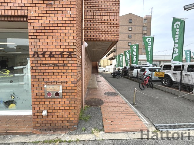 ハイツ・イズのエントランス