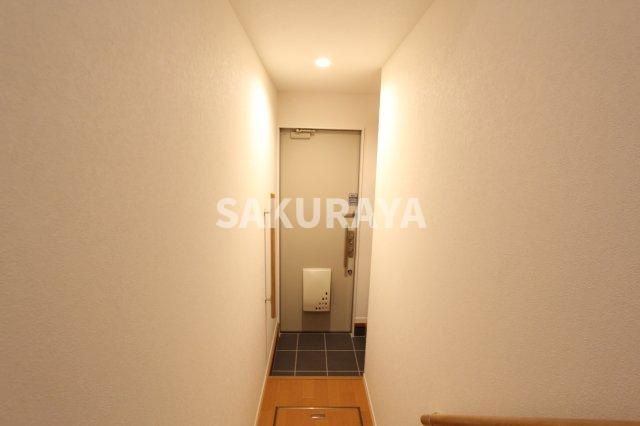 シャーメゾンアイリスの玄関|現況と異なる場合がございます。