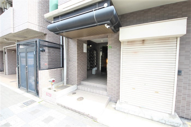 【エントランス】 | ノイエ新大阪A棟