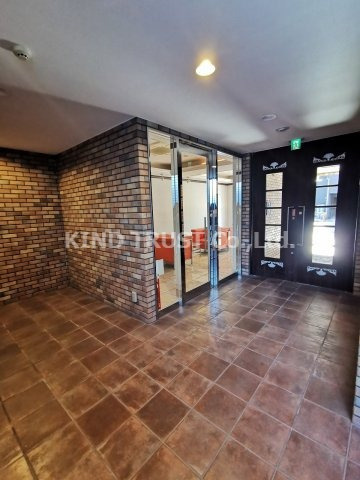 ラルテ中津のロビー|清潔なロビーです