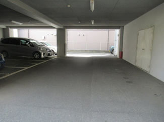 【駐車場】 | 空きはご確認ください