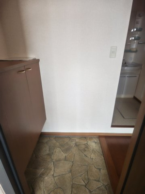 【玄関】 | マ・メゾン寝屋川 | 落ち着いた玄関です