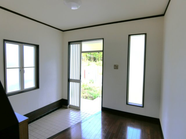 九十九里町真亀貸家の玄関