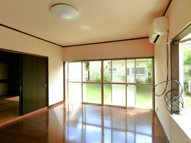 九十九里町真亀貸家の居間・リビング