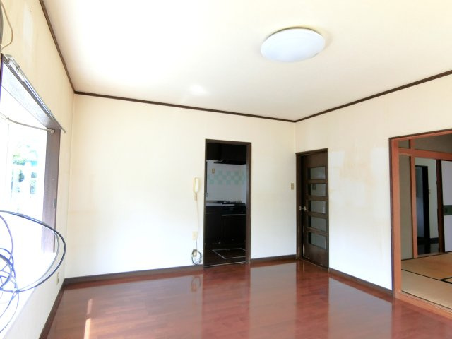 九十九里町真亀貸家の居間・リビング