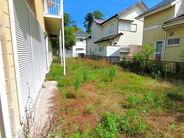 九十九里町真亀貸家の庭