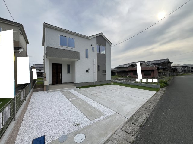 完成物件につき即ご入居ＯＫ◎オール電化◎リビング広々２０帖◎駐車３台可能◎南丹市園部町横田の駐車場|駐車場