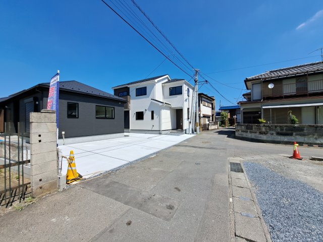 新築　高崎市石原町23-1期　LIGNAGE　2号棟の前面道路含む現地写真|現地写真　東側接道幅員約3.1ｍ