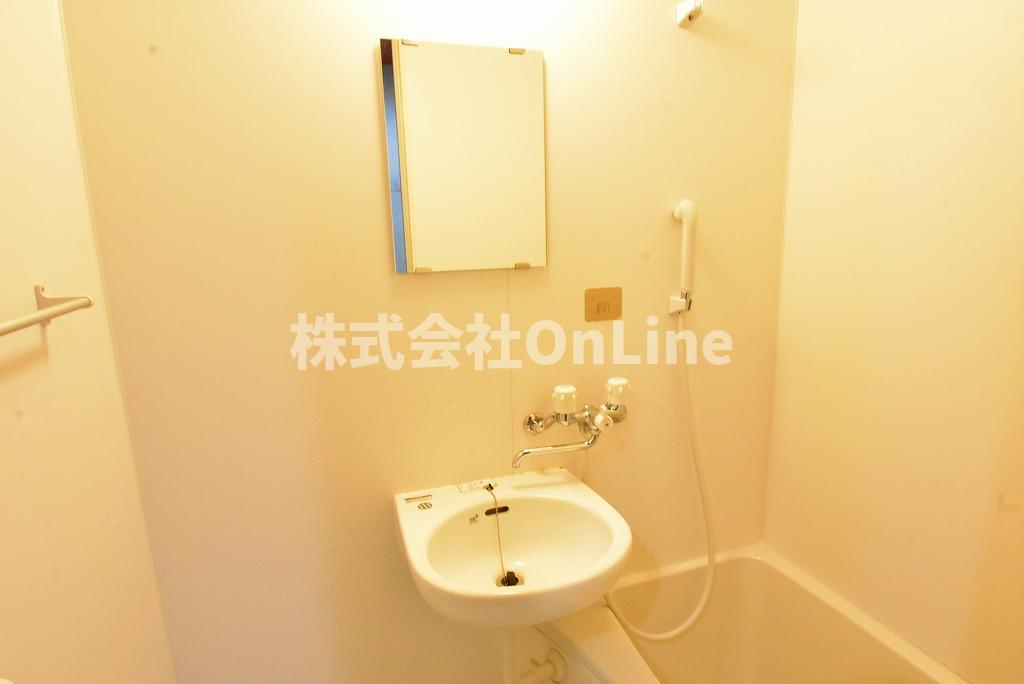 アンジュYAOの洗面所