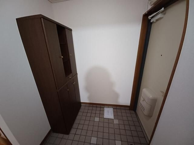 ヴューラセイホウの玄関