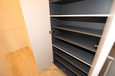 【エントランス】 | ラ・カーザ・ドルチェ　Ⅴ | 建物の内部です
ソォン2　101号室　2025年3月30日