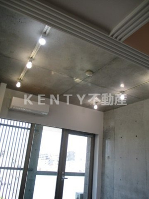 【内装】 | ル・パサージュ | 明るい色調の室内です