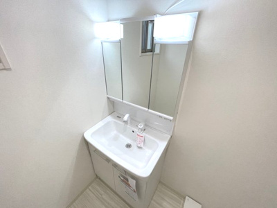 【独立洗面台】 | 池田市豊島南2丁目貸家