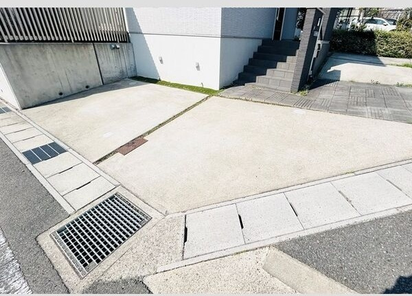 共西町6丁目戸建　　刈谷市近郊の賃貸はクラスホームの駐車場
