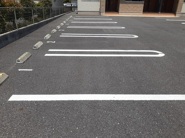 コージーレジデンスⅡの駐車場|駐車場
