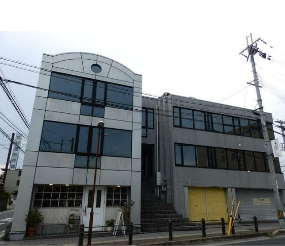 アークスビルの外観|外はこのようになっています