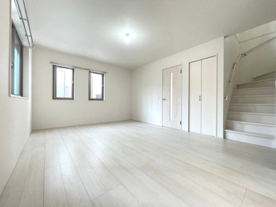 【居間・リビング】 | 池田市豊島南2丁目貸家