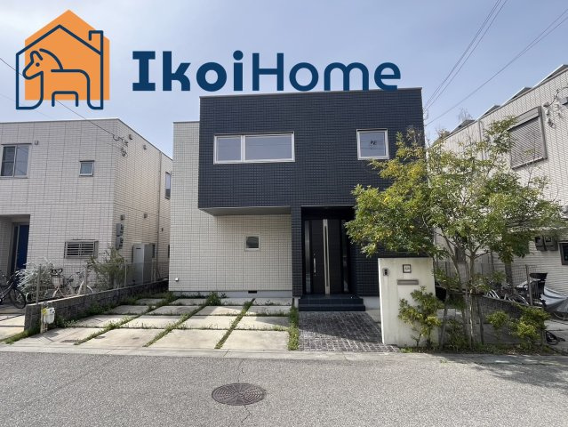 神戸市西区井吹台東町６丁目　中古戸建　リフォ完の駐車場|駐車スペースには２台駐車することができ、
周辺は交通量が少なく閑静な住宅街です。