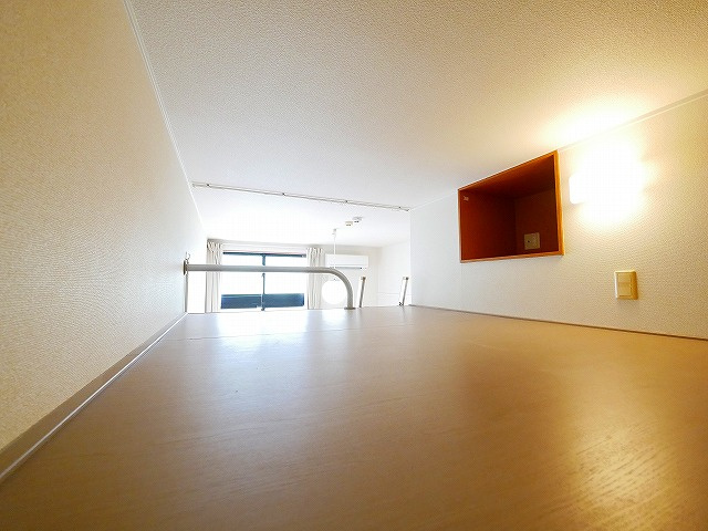 レオパレススナッグ　ビラの寝室