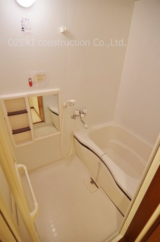 モナ・ミストラル越谷の浴室