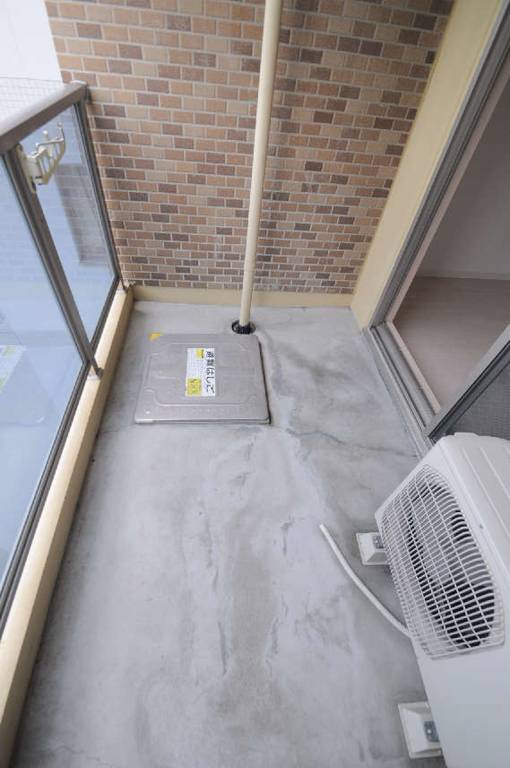 大阪市都島区東野田町１丁目の賃貸マンションの駐車場