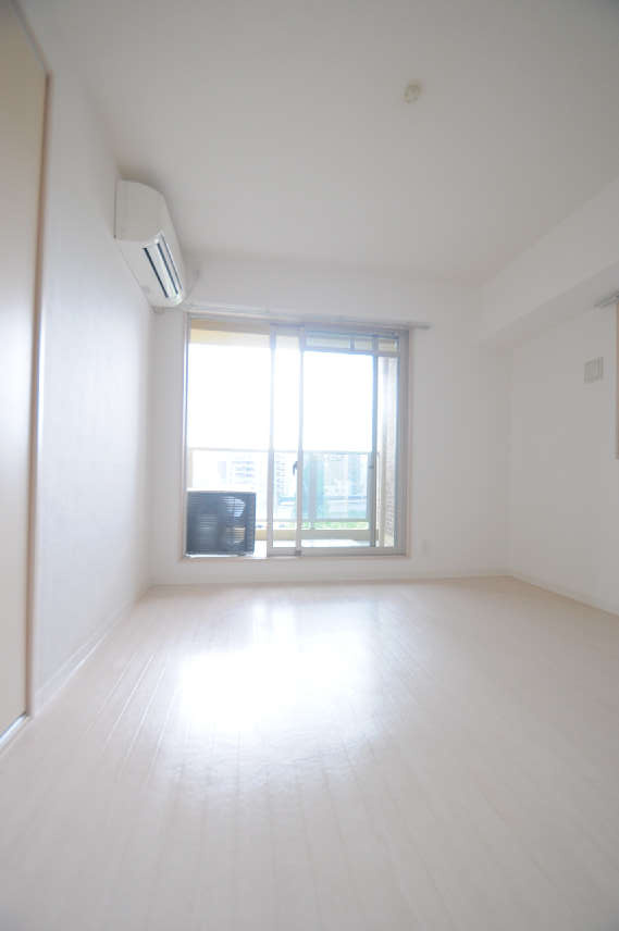 大阪市都島区東野田町１丁目の賃貸マンションの居間・リビング