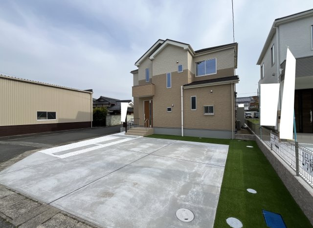完成物件につき即ご入居ＯＫ◎オール電化◎全室南向き４ＬＤＫ◎駐車３台可能◎南丹市園部町横田の駐車場|駐車場