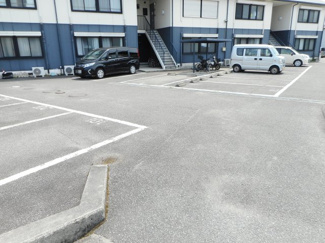 【駐車場】