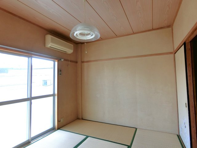 和光ハイツの和室