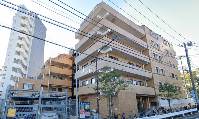 ライオンズマンション平井　3階　リ　ノベーション済 エアコン2基付の外観