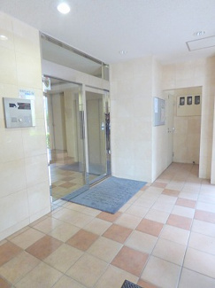 【エントランス】