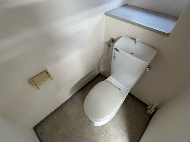 江橋ビルのトイレ