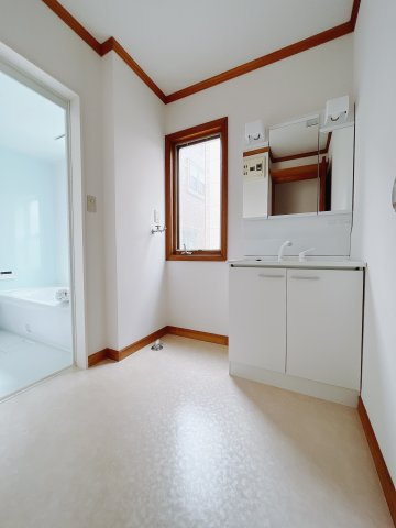 【中古戸建】熊谷市瀬南の独立洗面台|■洗面室