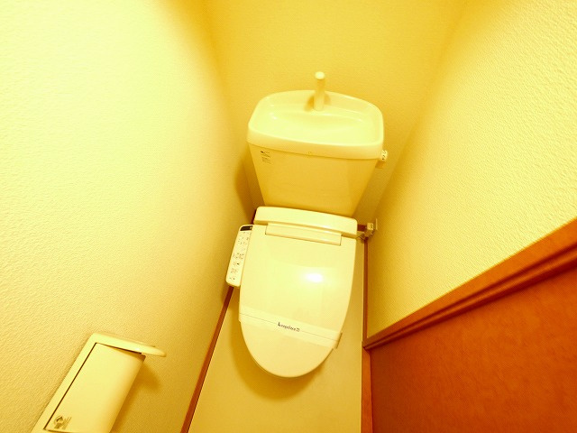レオパレスＳＡＷＡＨのトイレ|ゆったりとした空間のトイレです