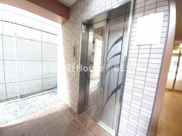 サンクラッソ三ノ宮加納町のロビー