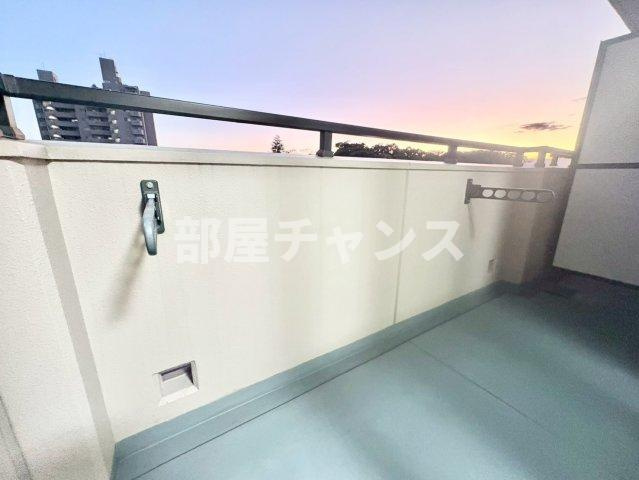 サンパティーク東片端のバルコニー