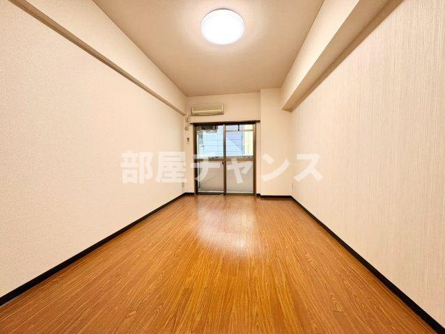 浅井ビルの居間・リビング