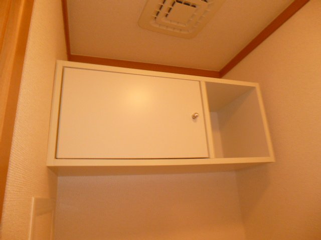 ショコラハウスのトイレ|トイレ棚