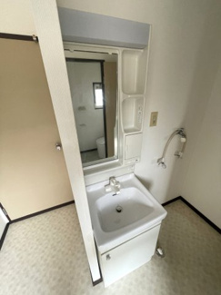 【洗面所】