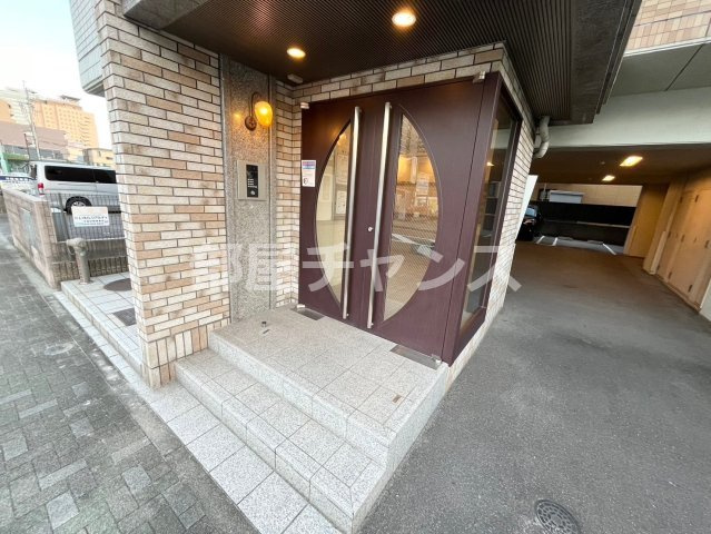 YMC葵のエントランス